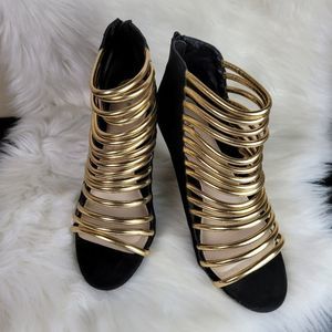 Torrid multi strap gold gladiator sandal Sz 12w